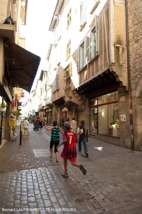 Camping Le Port de Lacombe - image n°67 - UniversalBooking