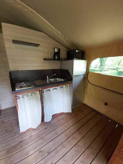 Lodge Tent