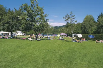 Stellplatz - Stellplatz Blau - FKK Camping Müllerhof