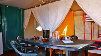 Canvas Bungalow by the lake