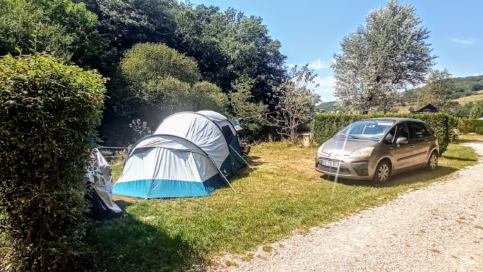 Emplacement Crozillac (Pour Tente, Caravane Et Campingcar)