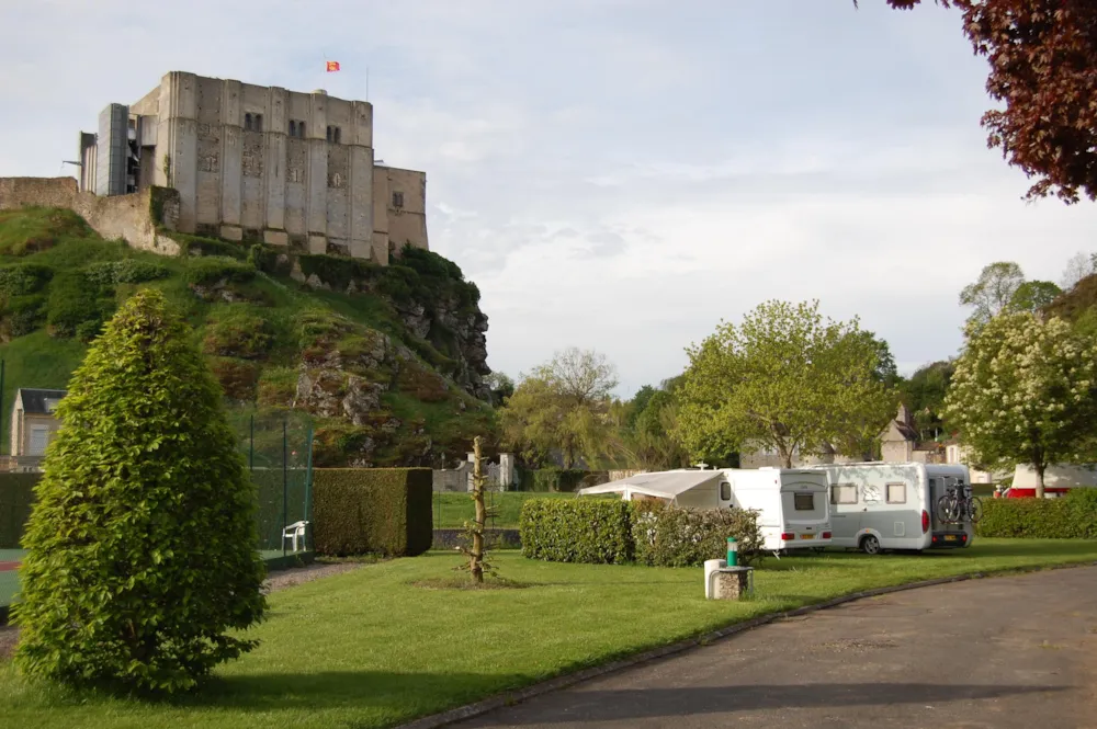 Camping du Château - image n°1 - Camping2Be