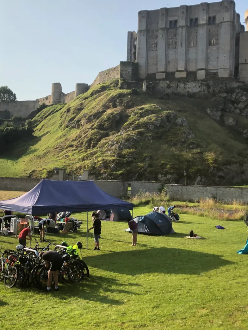 Accueil A Velo/ Randonneur(S)  1/6 Personne(S) + Emplacement + Électricité