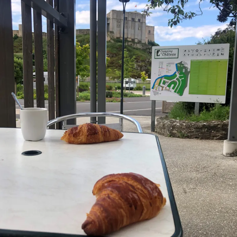 Accueil A Velo/ Randonneur(S)  1/6 Personne(S) + Emplacement + Électricité