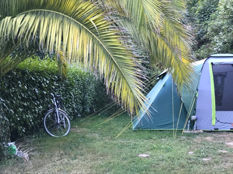 Campingplazt mit Strom und Wasse