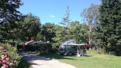 Special Pitch Van/Camping car : Electricity Water Drain — 3
