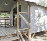 Cabanes Lodges Sur Pilotis Standard 23M² (Sans Sanitaires) (2 Ch- 4 Pers) + Terrasse Couverte Cabanes Lodges Sur Pilotis Standard 23M² (Sans Sanitaires) (2 Ch- 4 Pers) + Terrasse Couverte