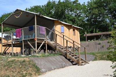 Chalet on piles
