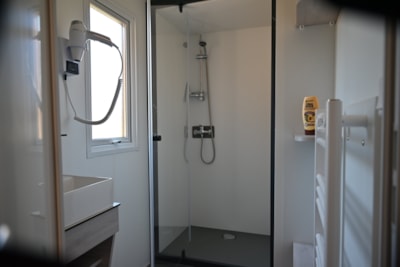 Homeflower Premium Plus with TV, dishwasher and air conditioning 29 m² (2 bedrooms)