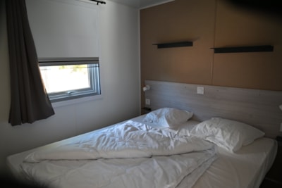 Homeflower Premium Plus with TV, dishwasher and air conditioning 29 m² (2 bedrooms)