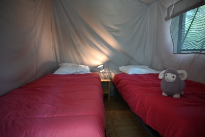 Chalet on piles - without toilet blocks