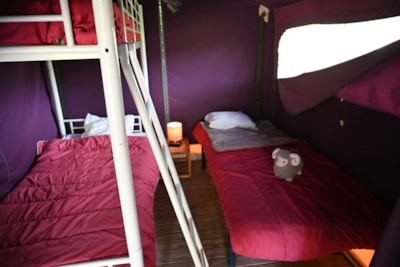 Canvas bungalow Freeflower Standard  37m²  (2 bedrooms) without toilet blocks