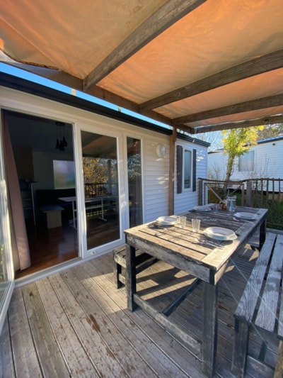 Mobile-home Confort 29 m² (2 bedrooms) + Clim + Half-covered terrace 12m²