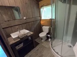 Lodge Safari Premium Plus (2 Ch-4Pers) + Lv + Tv + Terrasse Couverte