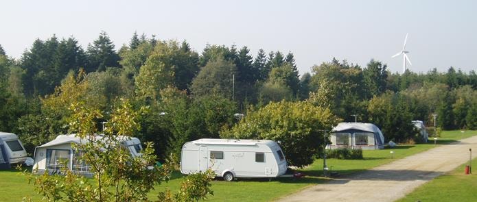 Stellplatz (Wohnmobil/Wohnwagen)