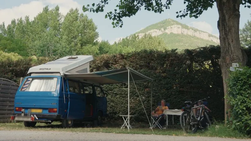 Parcela + Tenda Ou Caravana + 1 Veículo