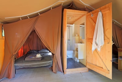 Sweet Wood & Canvas tent +
