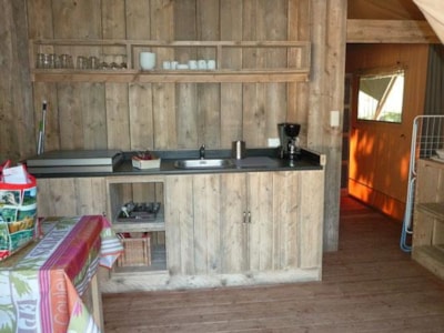 3-bedroom lodge with bathroom - Premium