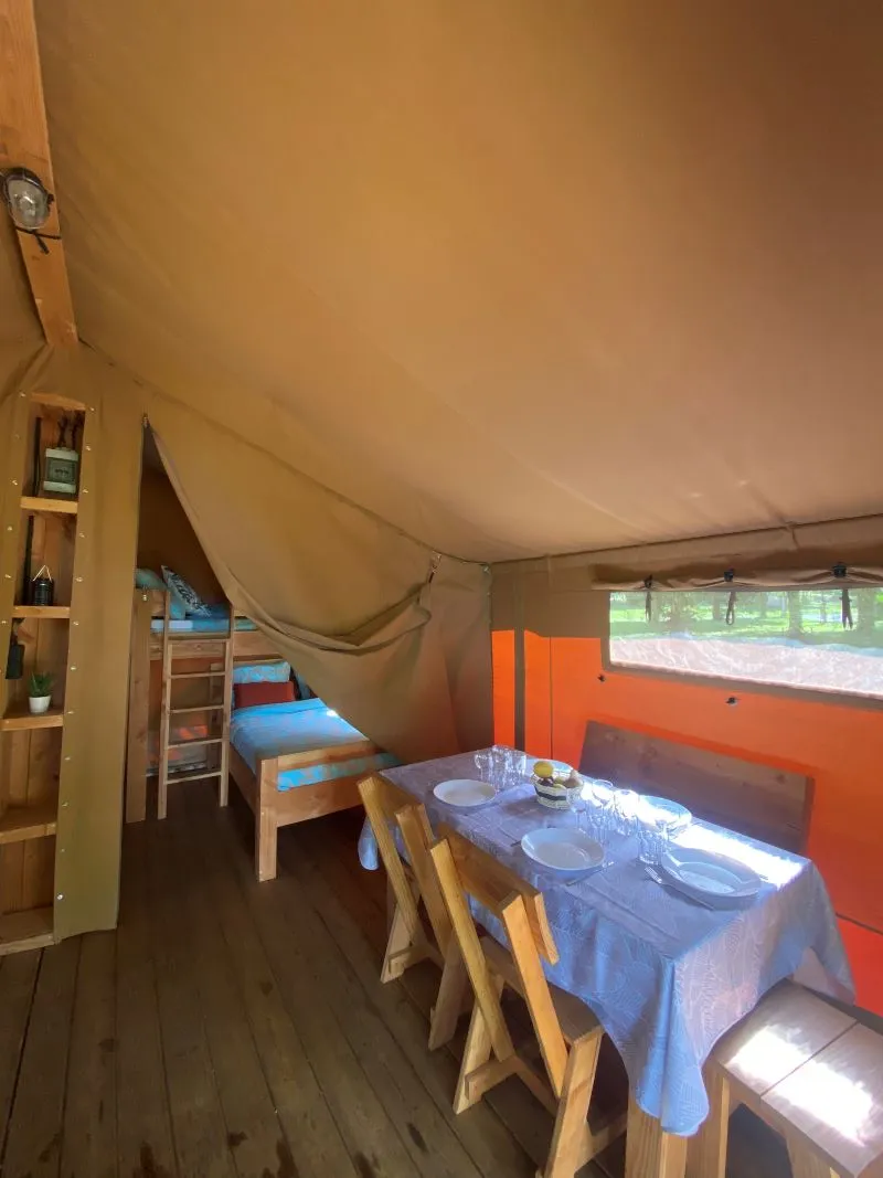 Lodge 2 Chambres Sans Sanitaires