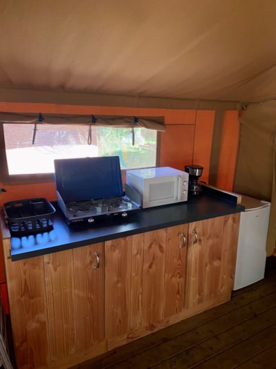 Lodge 2 bedrooms without toilet blocks
