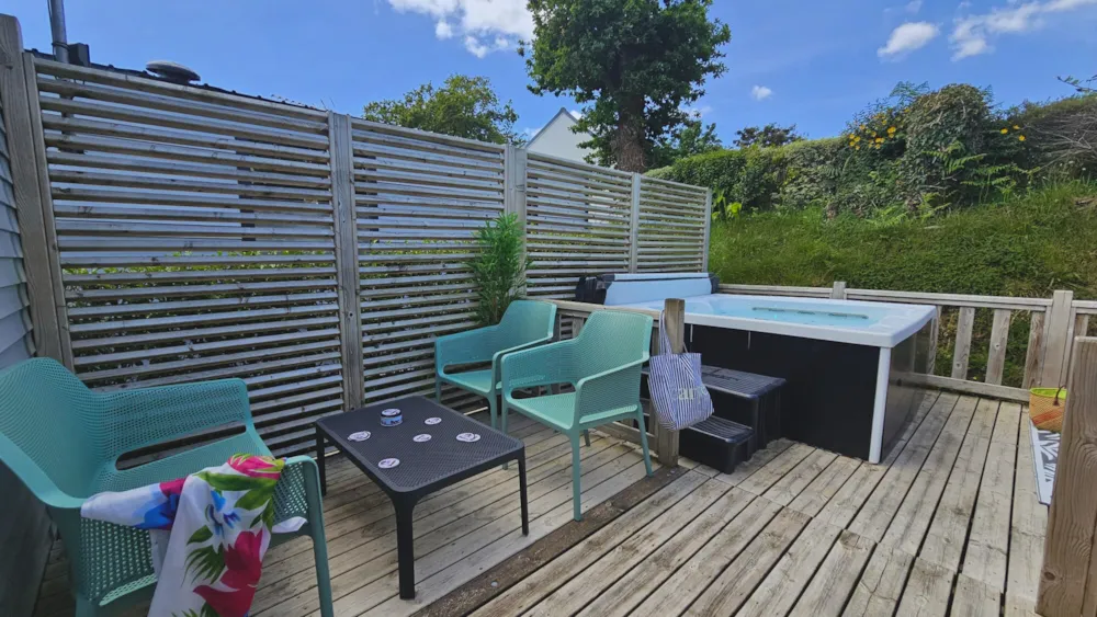 Huuraccommodatie(s) - Stacaravan - Privé Jacuzzi - 2 Slaapkamers - Camping de Kersentic