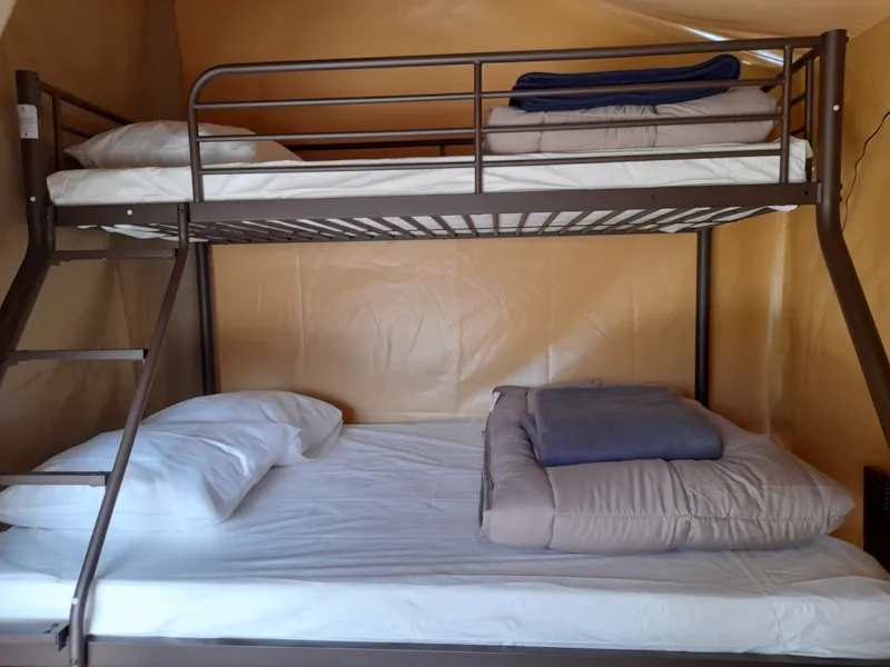 Lodges Baly 5 Places