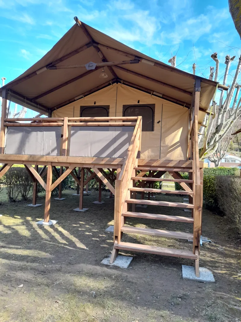 Lodges Baly 5 Places