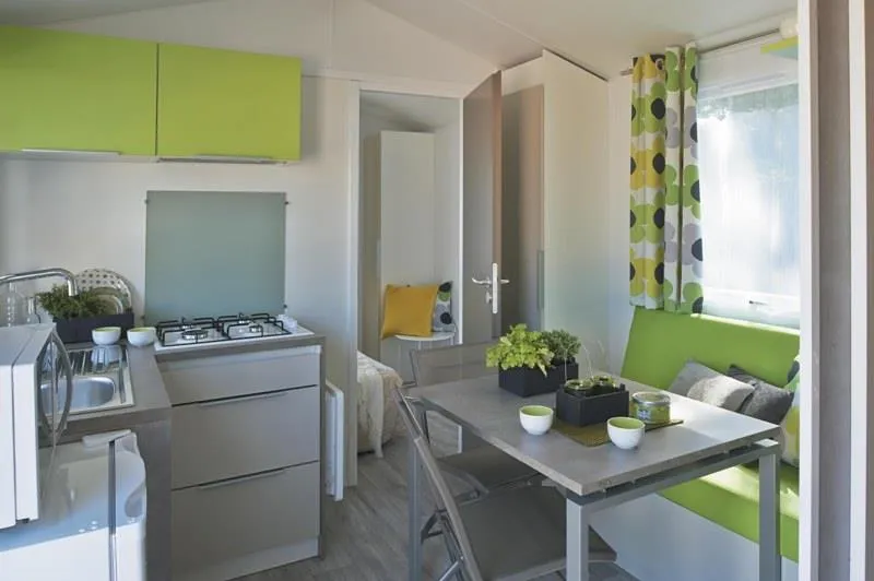 Mobil-Home Standard 21M² 2 Chambres - Terrasse Semi-Couverte + Tv