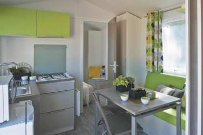 Mobile-home Standard 21m² 2 bedrooms - Half-covered terrace + TV