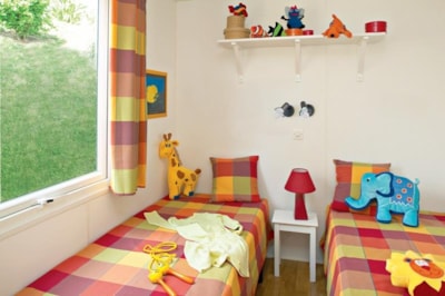 Mobile-home Fidji Standard 28m² 2 bedrooms - Half-covered terrace + TV
