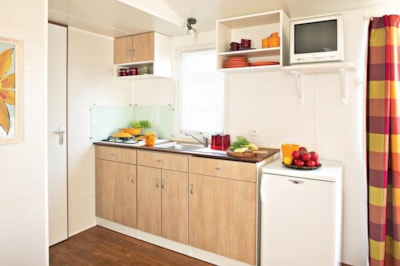 Mobile-home Fidji Standard 28m² 2 bedrooms - Half-covered terrace + TV