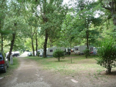 Nature Package (1 tent, caravan or motor home / 1 car)