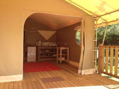 Lodge Canada Standard 20m² (without toilet blocks) 2 bedrooms + Kitchenette - sheltered terrace