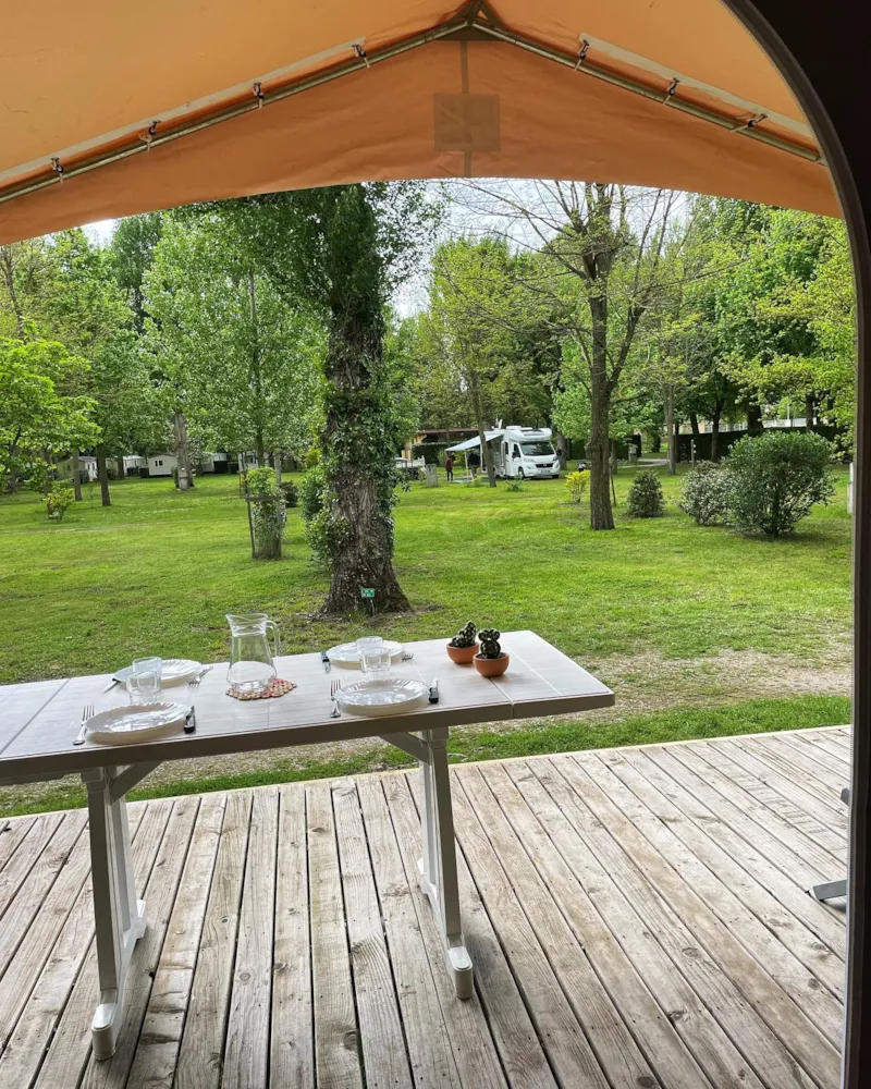 Lodge Canada Standard 20M² (Sans Sanitaires) 2 Chambres + Coin Cuisine - Terrasse Couverte