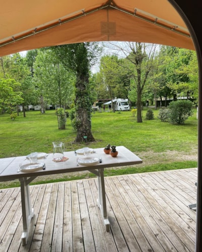 Lodge Canada Standard 20m² (without toilet blocks) 2 bedrooms + Kitchenette - sheltered terrace