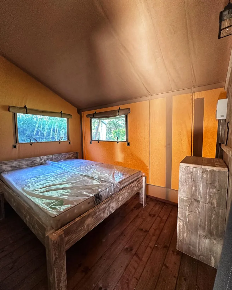 Wood Lodge Premium 27M² 2 Chambres - Avec Sanitaires + Terrasse 16M² + Lv + Spa Privatif