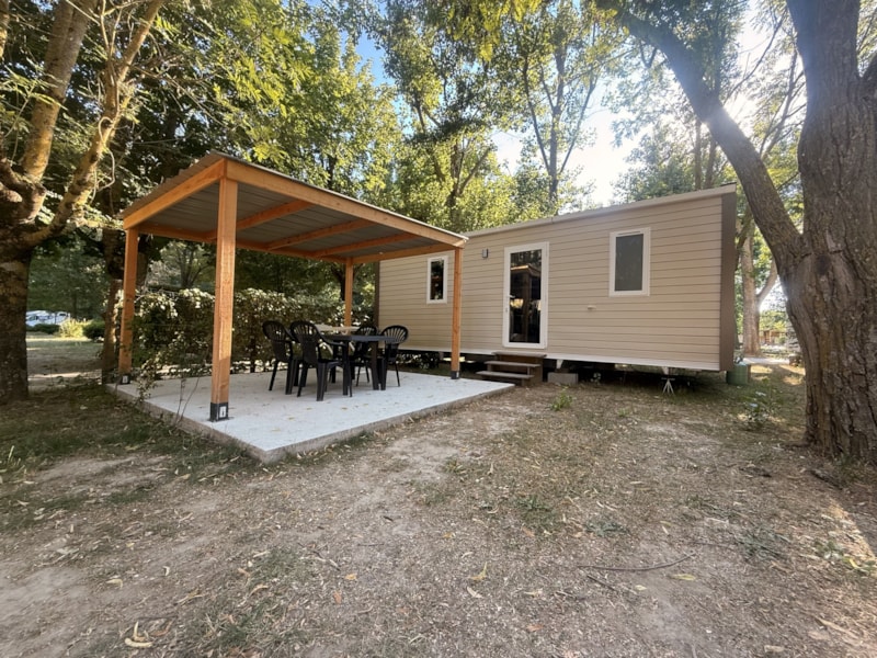 Mobilheim Confort 26m² 2 zimmer - Halbüberdachte Terrasse + TV