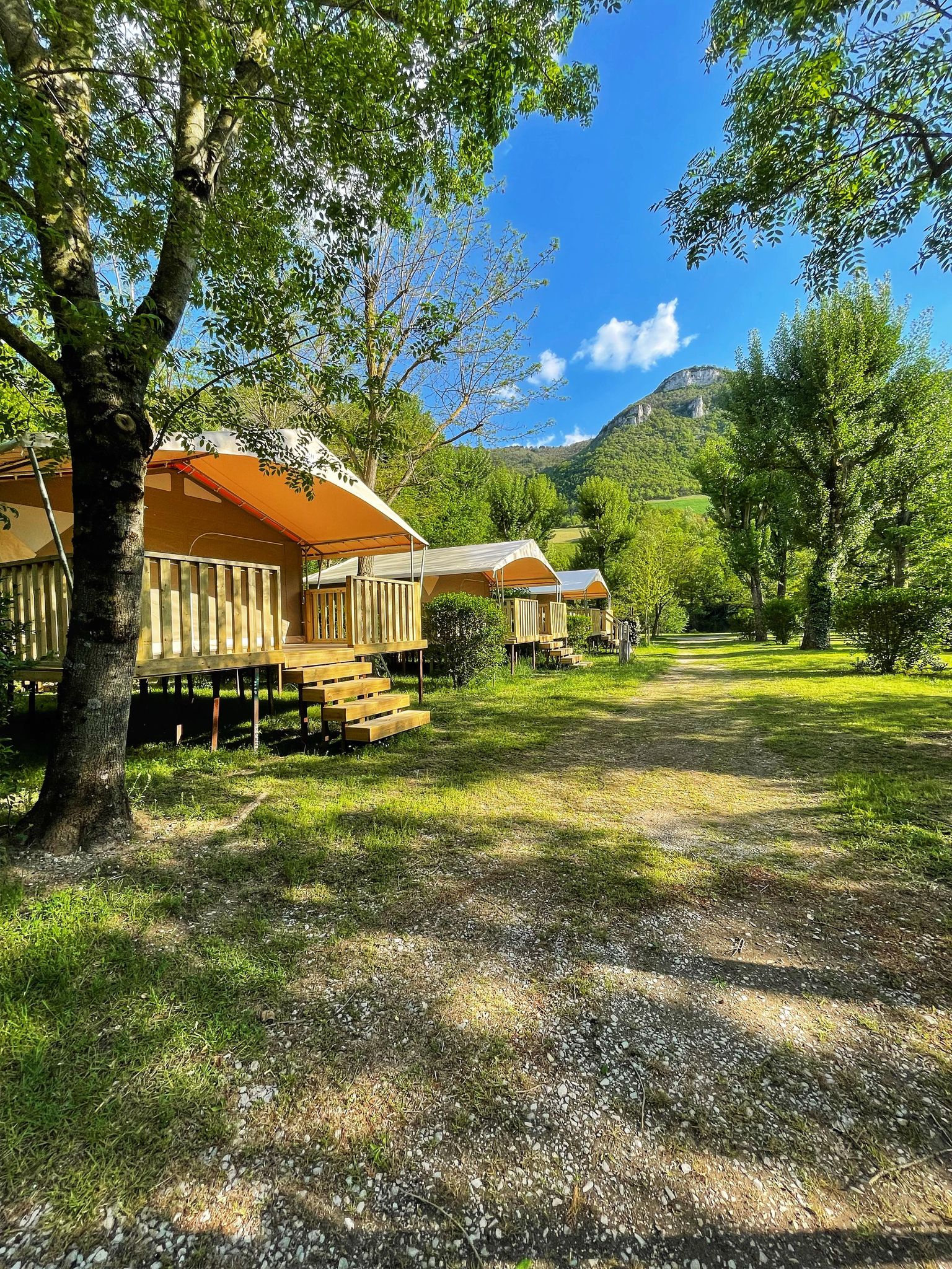 Lodge Canada Standard 20m² (without toilet blocks) 2 bedrooms + Kitchenette - sheltered terrace