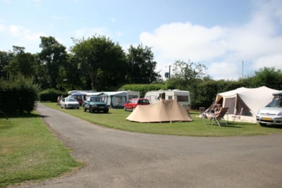 Standard pitch - gravel