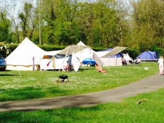 Emplacement Avec Gazon