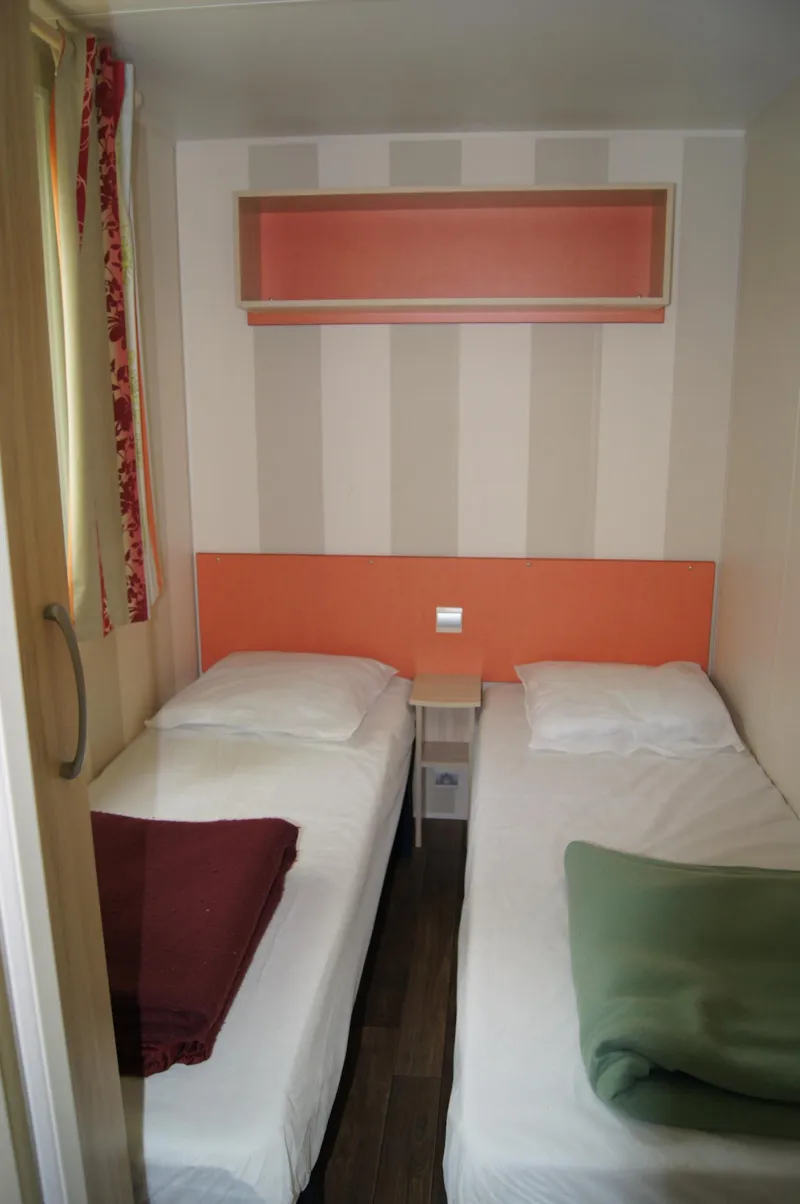 Mobil-Home Titania (Intérieur 23.5 M² - 2 Chambres)