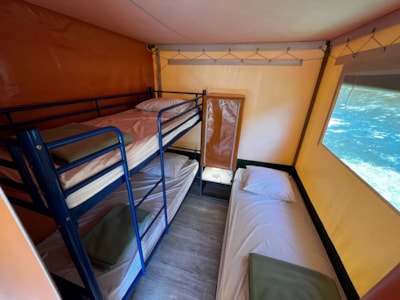 Cyrus (2 bedrooms)