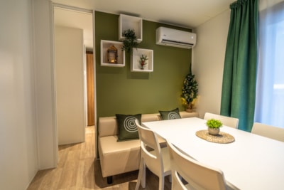 Superior Lodge with Walk-in Closet