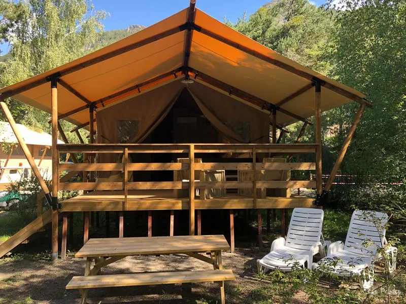 Lodge Avec Sanitaires 35M²