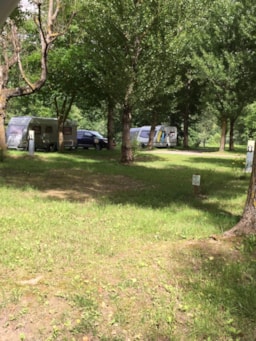 Camping LES PRADES - image n°4 - Roulottes