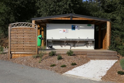 Privilege XXL pitch near the lake (10A electricity + car, tent, caravan or camper) — 3