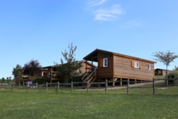 Location - Chalet Premium Avec Vue Sur Lac 35 M² (3 Chambres) - Camping du Lac de Bonnefon