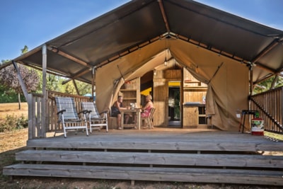 > NEW Premium 2-bedroom Safari tent