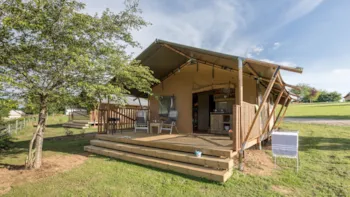 Accommodation - > New Safari Tent Premium 2 Bedrooms - Camping du Lac de Bonnefon