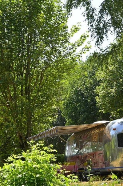Comfort Package (1 tent, caravan or motorhome / 1 car / electricity 6A)